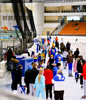 "Зимние потешки 2023" по конькобежному спорту