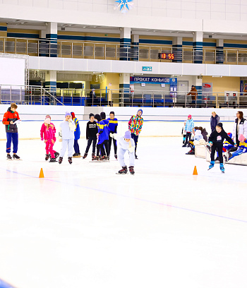 "Зимние потешки 2023" по конькобежному спорту