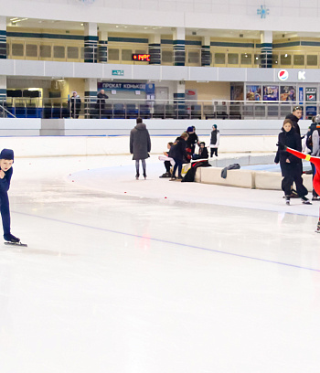 "Зимние потешки 2023" по конькобежному спорту