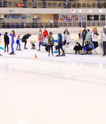 "Зимние потешки 2023" по конькобежному спорту