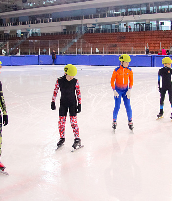 Открытое первенство Центра  по шорт- треку "Зимние потешки" 2023