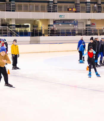 "Зимние потешки 2023" по конькобежному спорту