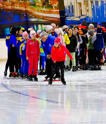 "Зимние потешки 2023" по конькобежному спорту
