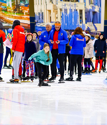 "Зимние потешки 2023" по конькобежному спорту