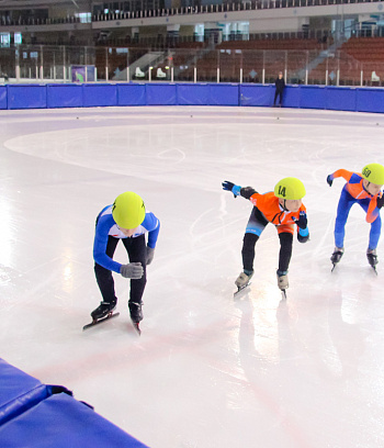 Открытое первенство Центра  по шорт- треку "Зимние потешки" 2023