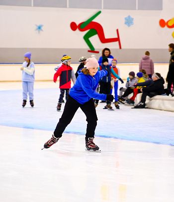 "Зимние потешки 2023" по конькобежному спорту