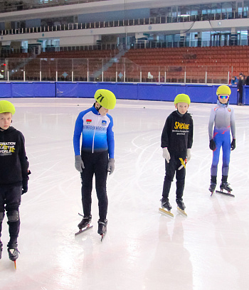 Открытое первенство Центра  по шорт- треку "Зимние потешки" 2023