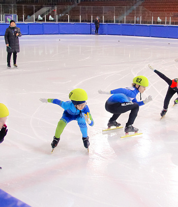 Открытое первенство Центра  по шорт- треку "Зимние потешки" 2023