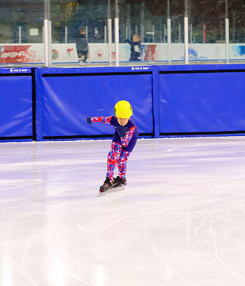 Открытое первенство Центра  по шорт- треку "Зимние потешки" 2023