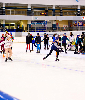 "Зимние потешки 2023" по конькобежному спорту