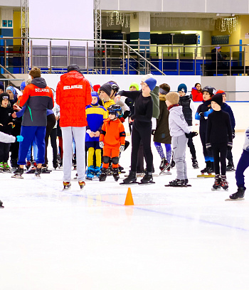 "Зимние потешки 2023" по конькобежному спорту