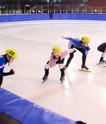 Открытое первенство Центра  по шорт- треку "Зимние потешки" 2023