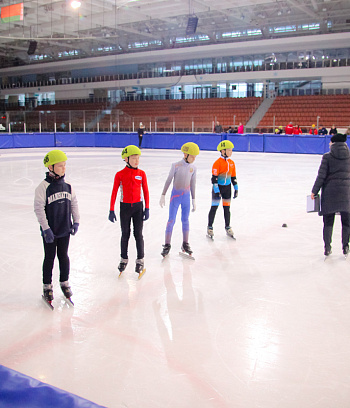 Открытое первенство Центра  по шорт- треку "Зимние потешки" 2023