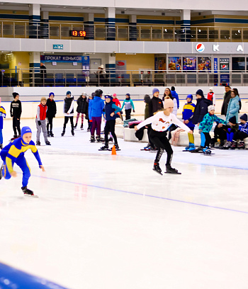 "Зимние потешки 2023" по конькобежному спорту