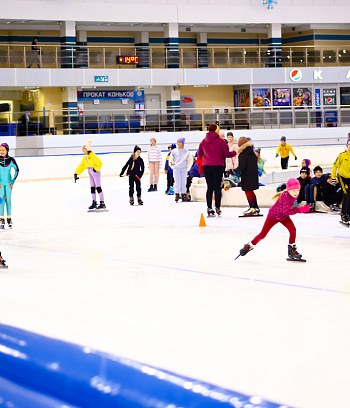 "Зимние потешки 2023" по конькобежному спорту