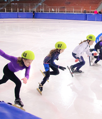 Открытое первенство Центра  по шорт- треку "Зимние потешки" 2023