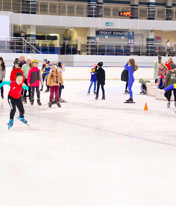 "Зимние потешки 2023" по конькобежному спорту