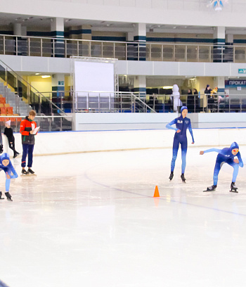 "Зимние потешки 2023" по конькобежному спорту