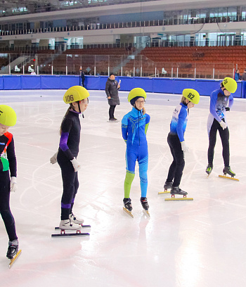 Открытое первенство Центра  по шорт- треку "Зимние потешки" 2023