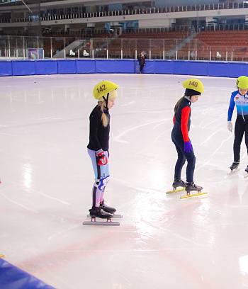 Открытое первенство Центра  по шорт- треку "Зимние потешки" 2023