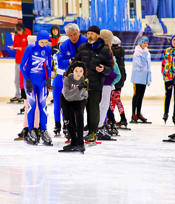 "Зимние потешки 2023" по конькобежному спорту