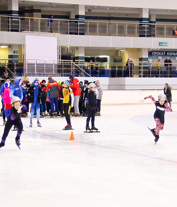 "Зимние потешки 2023" по конькобежному спорту