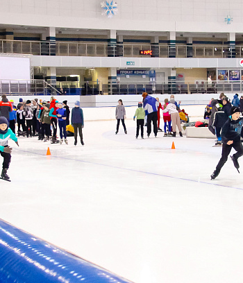 "Зимние потешки 2023" по конькобежному спорту