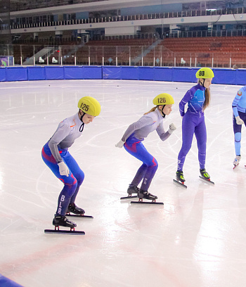 Открытое первенство Центра  по шорт- треку "Зимние потешки" 2023