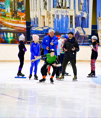 "Зимние потешки 2023" по конькобежному спорту